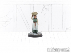 Townsfolk Miniatures - Maid With Basket