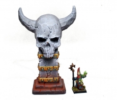 Skull pillar